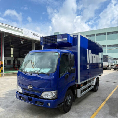 HINO XZU650L 1T9 ĐÔNG LẠNH